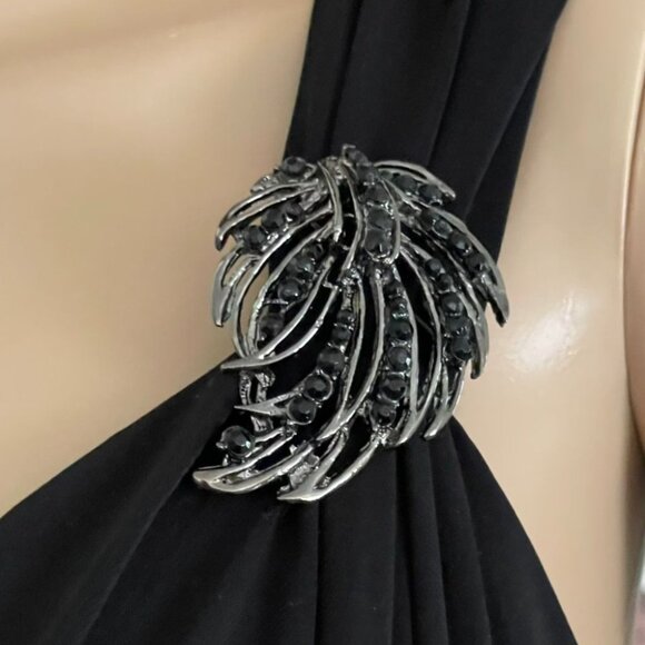 Elegant JS Boutique Black Evening Gown Size 8 w/Train and Jeweled Pins on Straps - Picture 9 of 10